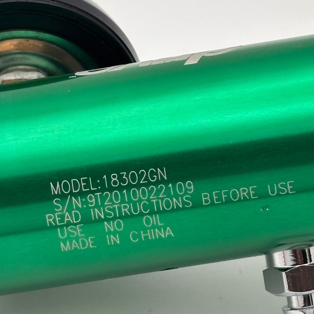Drive Medical 18302GN Oxygen Regulator CGA 870 Green Aluminum 0-15 LPM PSI Gauge - Picture 3 of 5
